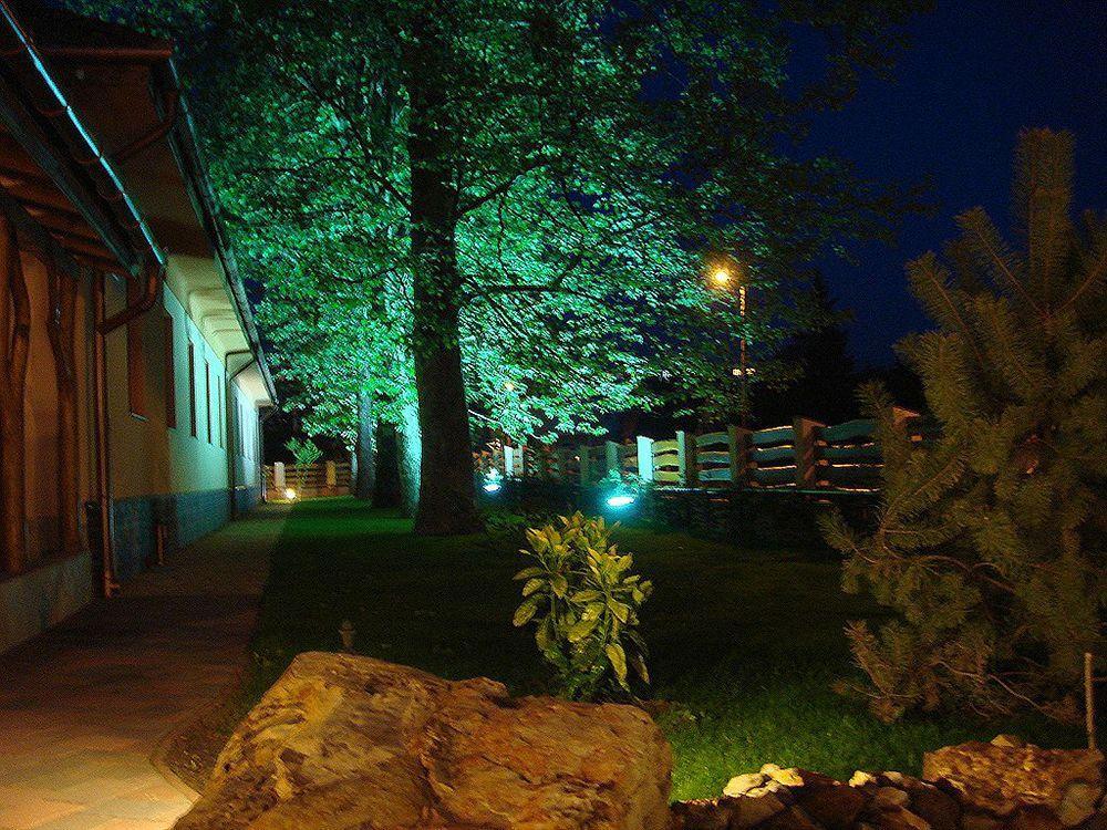 Platan Garden Rooms & Restaurant Hajduszoboszlo Exterior photo